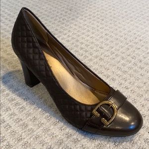 NWT Life Stride Heels